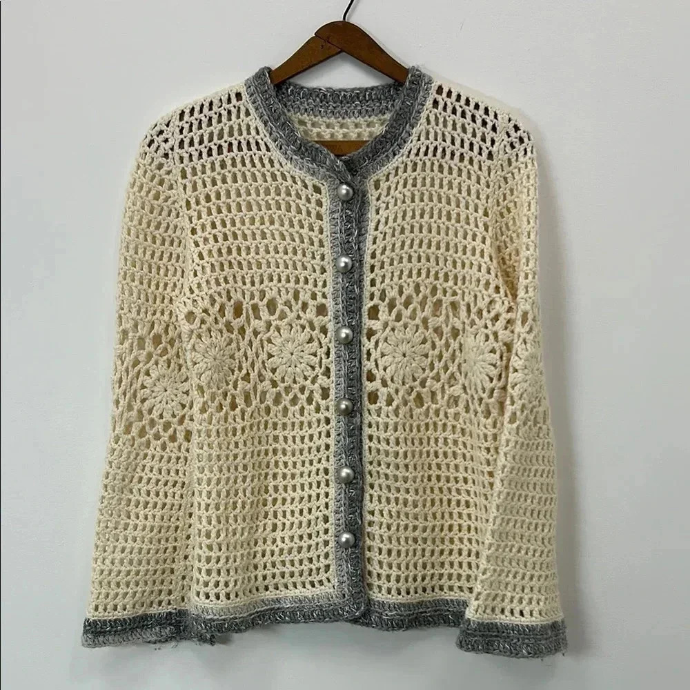 Vintage Handmade Crochet Women's Sweater Cottage Knit Buttons Cozy Warm Medium